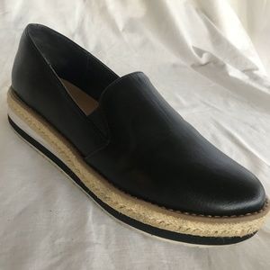 A NewDay SZ 5.5M BLK Slip On Wedge Comfort Pad EUC